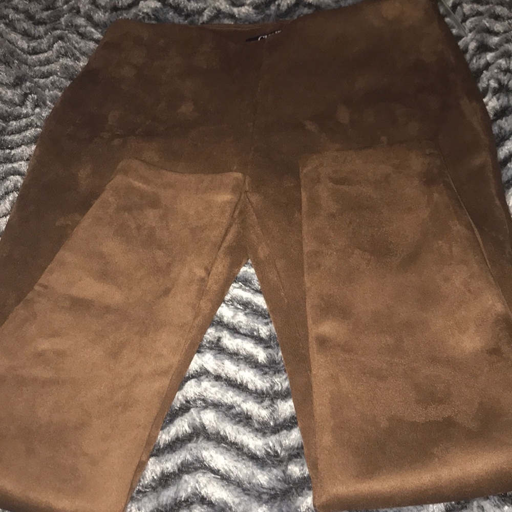 Pants - Picture 2 of 4